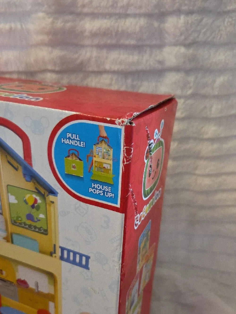 Cocomelon Pop N' Play House Kids Playset - Yellow and Blue - Picture 3 of 7